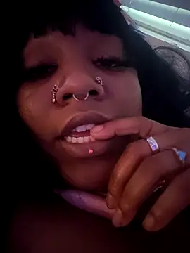 Snapshot of Kayyummy98 chatting on 10-11-25, 01:17 Kayyummy98 online show from 10-11-25, 01:17