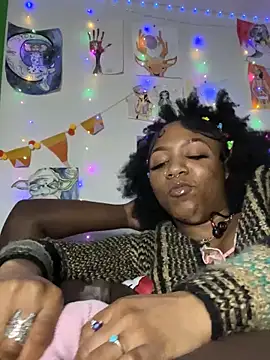 Snapshot of Kayyummy98 chatting on 12-02-24, 02:26 Kayyummy98 online show from 12-02-24, 02:26