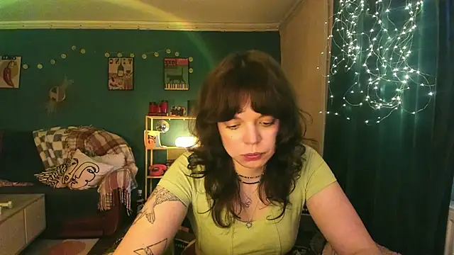 ClancyMorissey online show from 04-15-26, 04:55