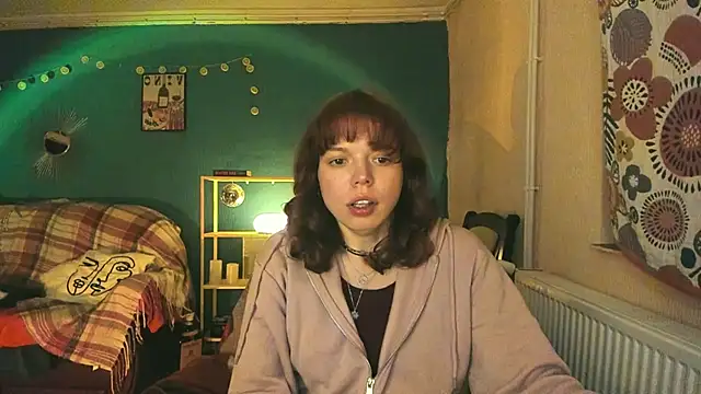 Snapshot of ClancyMorissey chatting on 02-25-25, 11:26 ClancyMorissey online show from 02-25-25, 11:26