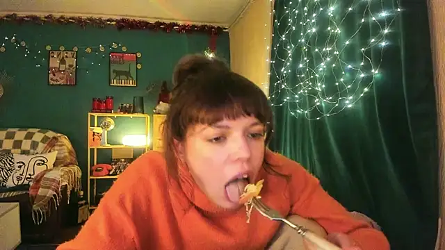 ClancyMorissey online show from 12-22-25, 06:52