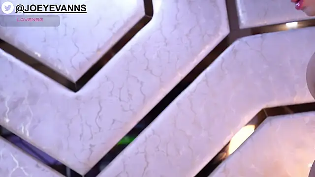 JOEYEVANS online show from 12-23-25, 02:55