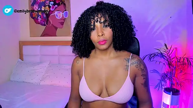 Snapshot of AitanaBrown_ chatting on 05-24-26, 02:17 AitanaBrown online show from 05-24-26, 02:17