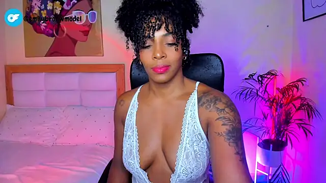 Snapshot of AitanaBrown_ chatting on 05-14-26, 09:23 AitanaBrown online show from 05-14-26, 09:23