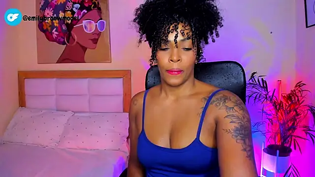Snapshot of AitanaBrown_ chatting on 05-15-26, 09:35 AitanaBrown online show from 05-15-26, 09:35