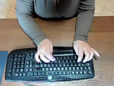 NikkiHolland online show from 03-04-25, 10:13