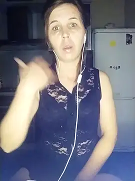 Snapshot of loveis007 chatting on 10-29-25, 09:58 loveis007 online show from 10-29-25, 09:58