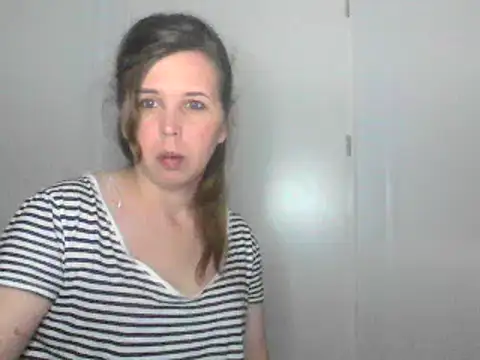 Snapshot of loveis007 chatting on 03-12-25, 11:12 loveis007 online show from 03-12-25, 11:12