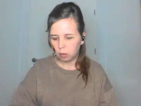 Snapshot of loveis007 chatting on 03-20-25, 08:40 loveis007 online show from 03-20-25, 08:40