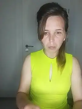 Snapshot of loveis007 chatting on 09-19-25, 09:19 loveis007 online show from 09-19-25, 09:19