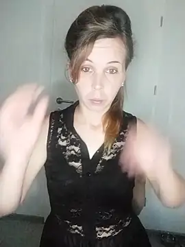 Snapshot of loveis007 chatting on 09-12-25, 09:47 loveis007 online show from 09-12-25, 09:47