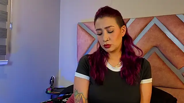  kelly hous36 online show from 11-14-25, 01:26