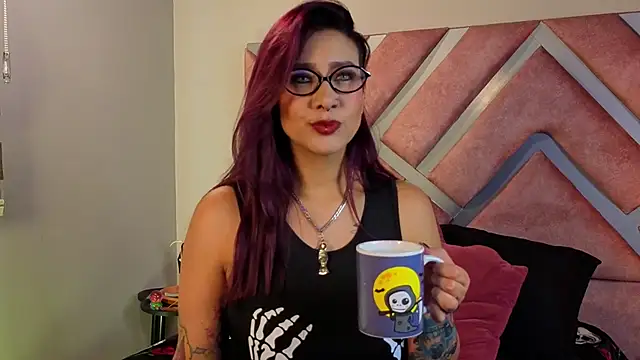  kelly hous36 online show from 11-21-25, 05:12