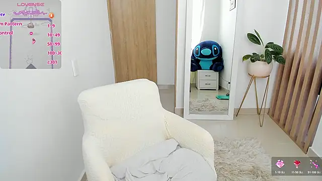 Katysmith26 online show from 04-07-26, 04:31