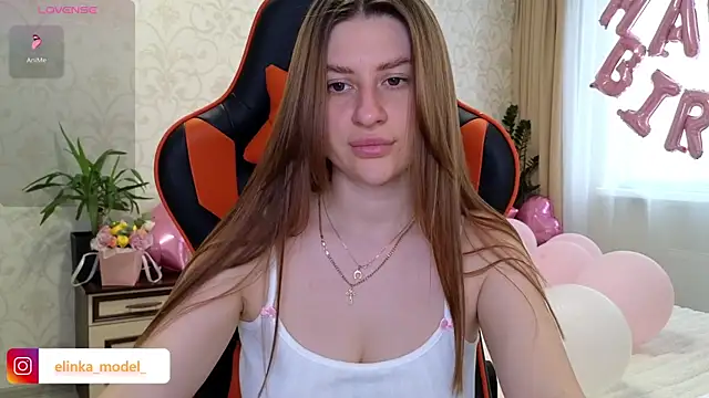 Snapshot of Elishka_ chatting on 07-22-26, 04:58 Elishka online show from 07-22-26, 04:58