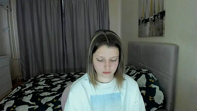Snapshot of SoniNesti chatting on 09-23-25, 02:35 SoniNesti online show from 09-23-25, 02:35