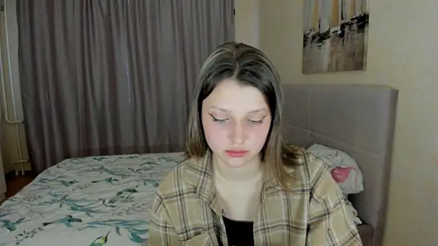 Snapshot of SoniNesti chatting on 10-02-25, 02:42 SoniNesti online show from 10-02-25, 02:42