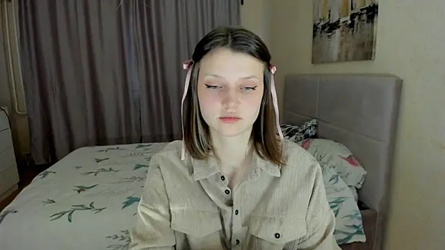 Snapshot of SoniNesti chatting on 10-08-25, 02:51 SoniNesti online show from 10-08-25, 02:51