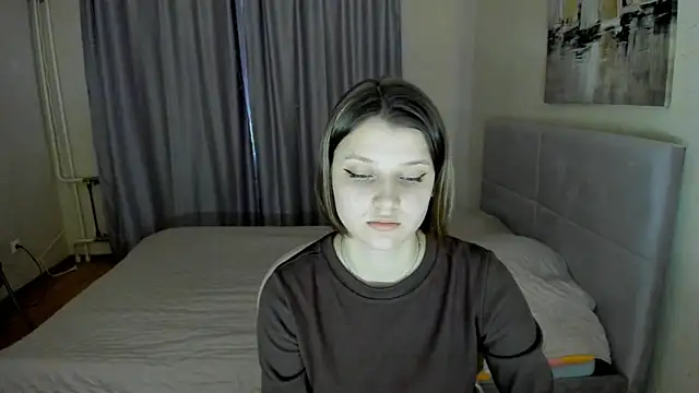Snapshot of SoniNesti chatting on 03-06-25, 11:36 SoniNesti online show from 03-06-25, 11:36