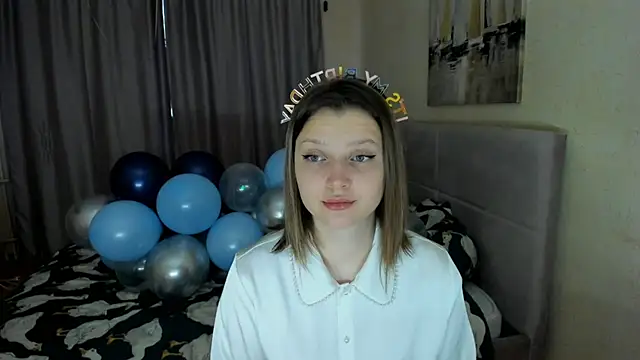 Snapshot of SoniNesti chatting on 09-25-25, 03:07 SoniNesti online show from 09-25-25, 03:07