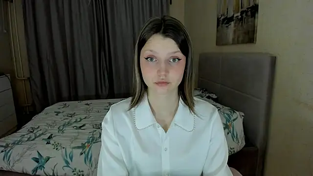 Snapshot of SoniNesti chatting on 10-10-25, 02:51 SoniNesti online show from 10-10-25, 02:51