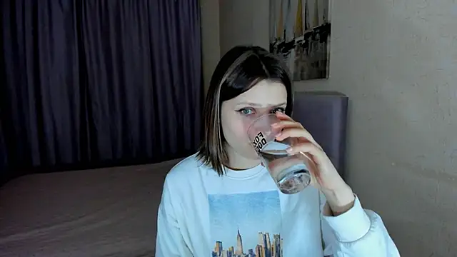 SoniNesti online show from 12-19-25, 03:47