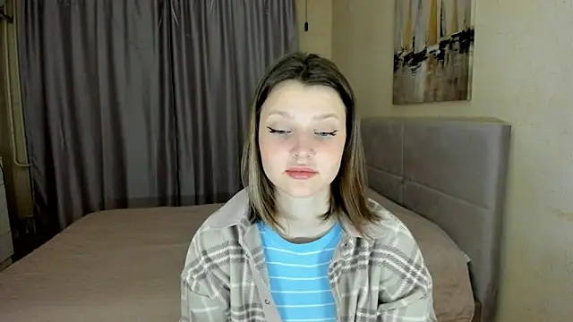 Snapshot of SoniNesti chatting on 10-16-25, 02:36 SoniNesti online show from 10-16-25, 02:36