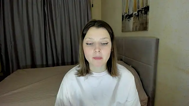 SoniNesti online show from 10-25-25, 03:23