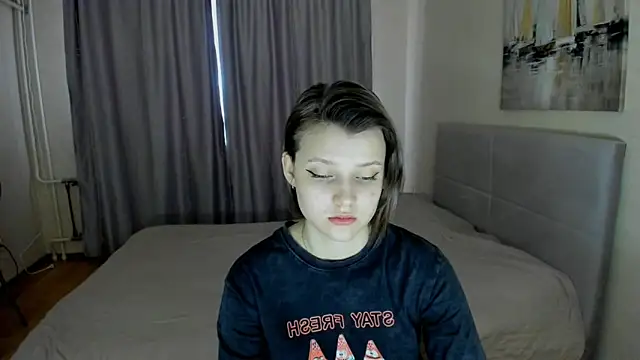 Snapshot of SoniNesti chatting on 03-08-25, 11:37 SoniNesti online show from 03-08-25, 11:37