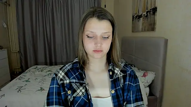 Snapshot of SoniNesti chatting on 10-03-25, 03:13 SoniNesti online show from 10-03-25, 03:13
