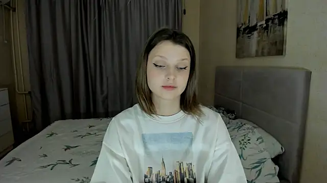 Snapshot of SoniNesti chatting on 10-06-25, 03:02 SoniNesti online show from 10-06-25, 03:02