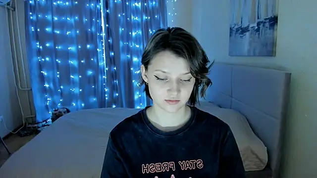 Snapshot of SoniNesti chatting on 02-19-25, 02:11 SoniNesti online show from 02-19-25, 02:11