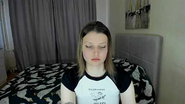 Snapshot of SoniNesti chatting on 09-19-25, 02:10 SoniNesti online show from 09-19-25, 02:10