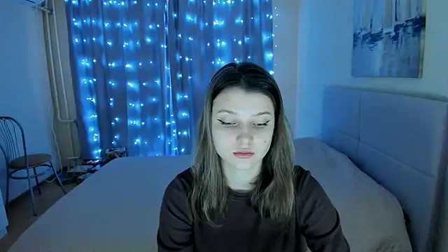 Snapshot of SoniNesti chatting on 02-08-25, 10:39 SoniNesti online show from 02-08-25, 10:39