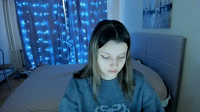 Snapshot of SoniNesti chatting on 02-04-25, 12:11 SoniNesti online show from 02-04-25, 12:11