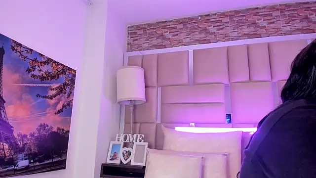 ShaniaBrownn online show from 02-04-26, 08:15