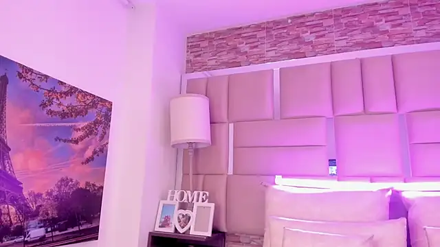 ShaniaBrownn online show from 03-03-26, 07:43