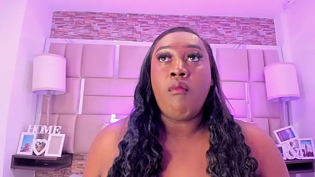 ShaniaBrownn online show from 03-10-26, 07:40