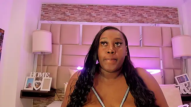 ShaniaBrownn online show from 02-14-26, 12:27