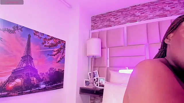 ShaniaBrownn online show from 04-08-26, 07:59