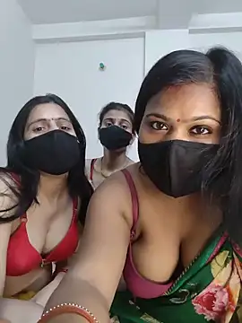 cutee  crazy online show from 05-20-26, 02:14