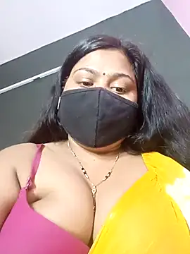 Snapshot of cutee__crazy chatting on 10-08-25, 07:14 cutee  crazy online show from 10-08-25, 07:14