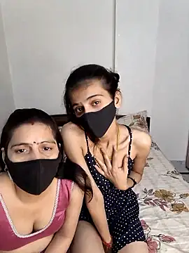 cutee  crazy online show from 05-29-26, 02:23