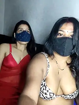 Snapshot of cutee__crazy chatting on 10-04-25, 05:58 cutee  crazy online show from 10-04-25, 05:58