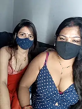 Snapshot of cutee__crazy chatting on 09-21-25, 06:13 cutee  crazy online show from 09-21-25, 06:13