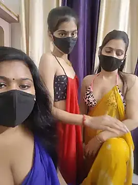Snapshot of cutee__crazy chatting on 07-09-26, 02:05 cutee crazy online show from 07-09-26, 02:05