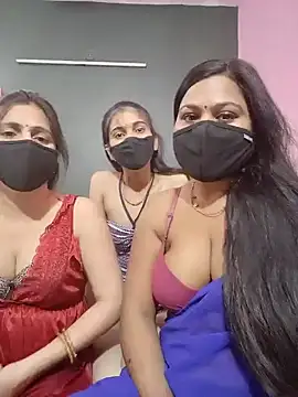 cutee  crazy online show from 04-15-26, 02:21