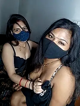 Snapshot of cutee__crazy chatting on 09-23-25, 05:53 cutee  crazy online show from 09-23-25, 05:53