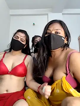 cutee  crazy online show from 05-17-26, 01:44
