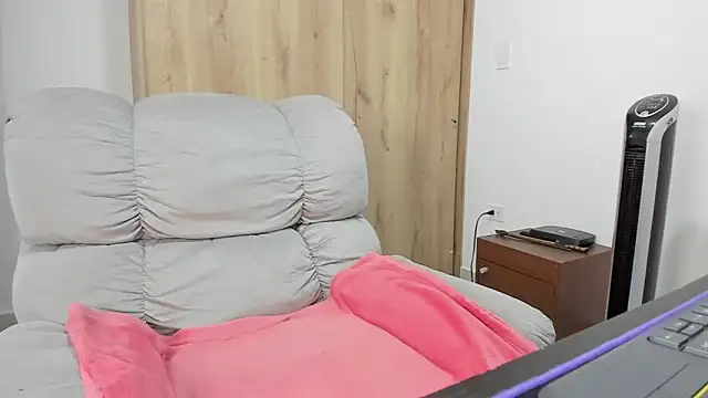 xspecialoomx online show from 03-31-26, 01:13